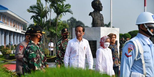 Jokowi di Hari Santri Nasional: Selamat Berkontribusi untuk Kemajuan Negeri