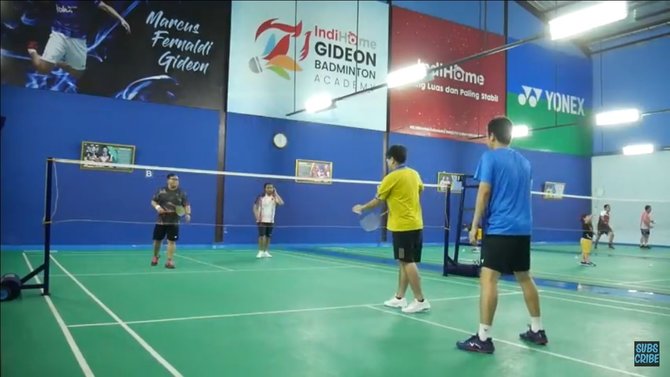 artis yang jago main bulutangkis