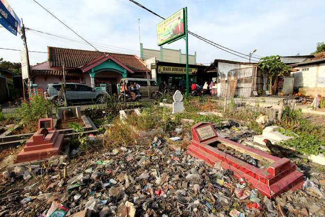 serabi hijau kuntilanak