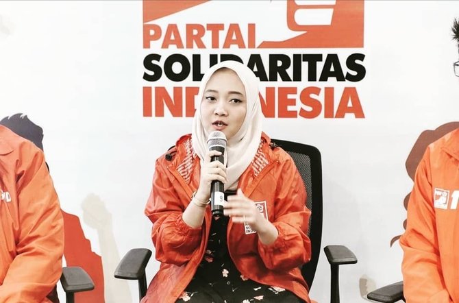 sekretaris dpw psi dki jakarta elva farhi qolbina