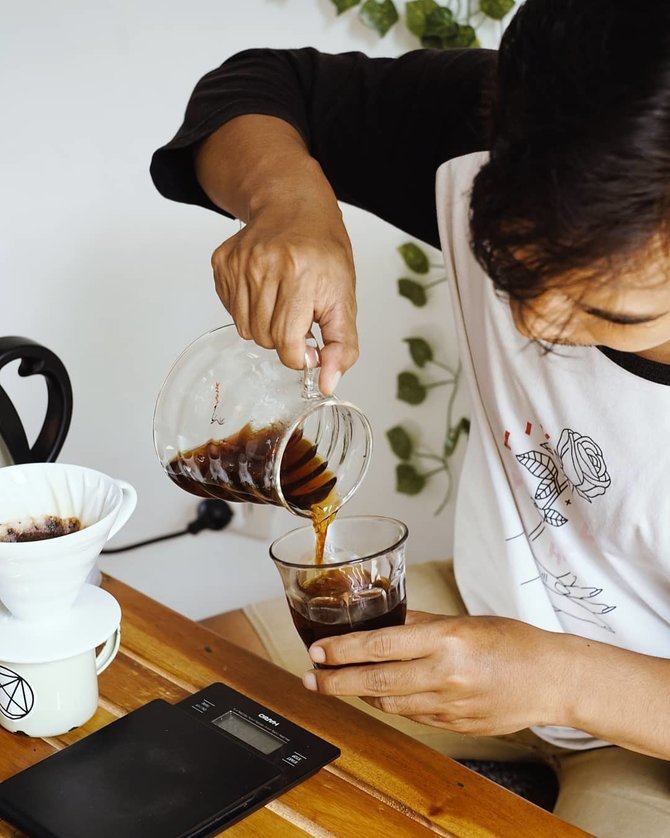 srawung coffee collective kedai ini bangkit saat pandemi