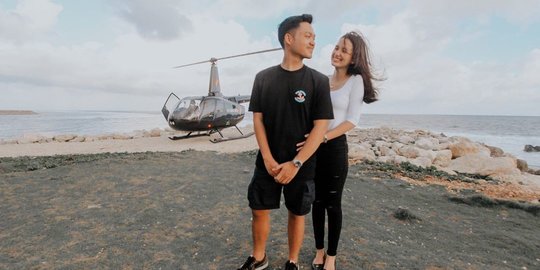 Azriel Hermansyah Ajak Pacar Mualaf, Begini Reaksi Orangtua Sarah Menzel