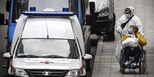 Rusia Catat Rekor, Tembus 1.075 Kematian Sehari karena Covid-19