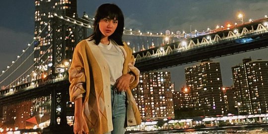 Pose-Pose Cita Citata Curi Perhatian saat Traveling di New York, Enjoy Pergi Sendiri