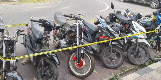 Polisi NTB Temukan Penimbunan Kendaraan Curian Dekat Tambak Udang, Pelaku Kabur