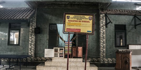 Suasana Masjid Ahmadiyah Pasca Disegel Ulang Pemkot Depok