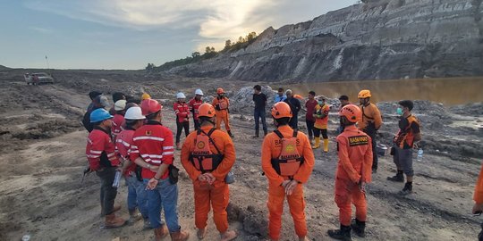 Longsor Bekas Galian Tambang Kukar Satu Pekerja Tewas Dan Satu Orang Dalam Pencarian Merdeka Com