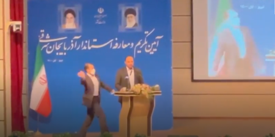 Video Gubernur Iran Ditampar Saat Upacara Pelantikan