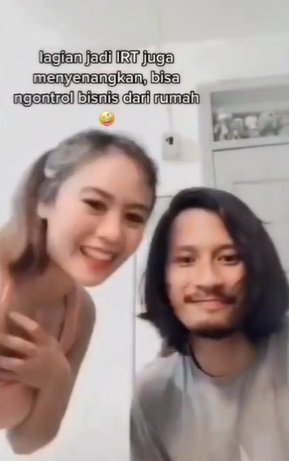 demi sang suami wanita ini rela jadi irt padahal dulu ketua bem amp raih ipk tertinggi