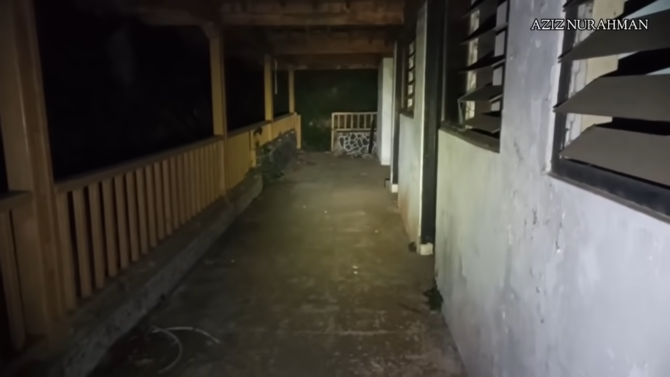 potret rumah berdarah milik jutawan terbengkalai