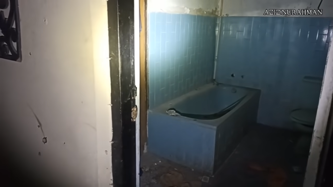 potret rumah berdarah milik jutawan terbengkalai