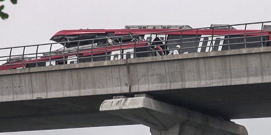 Kondisi Ringsek Kereta LRT Jabodebek Usai Tabrakan di Cibubur