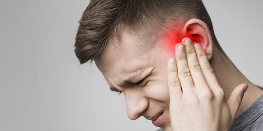 4 Masalah Kesehatan Akibat Infeksi yang Mungkin Terjadi pada Telinga