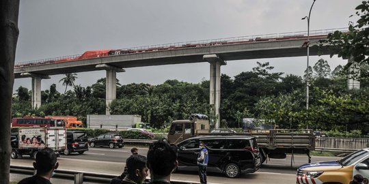 Kronologi Lengkap Tabrakan LRT Jabodebek di Cibubur