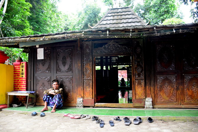 makam mbah lancing