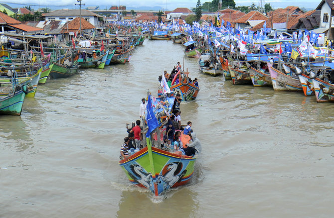 pesta laut nelayan cirebon