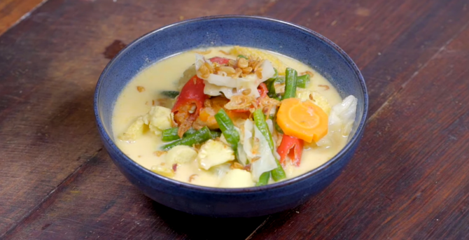 ilustrasi sayur besan betawi