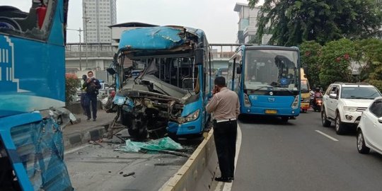 Temukan Bukti, Polisi Duga Kecelakaan Transjakarta Akibat Kelalaian Pengemudi