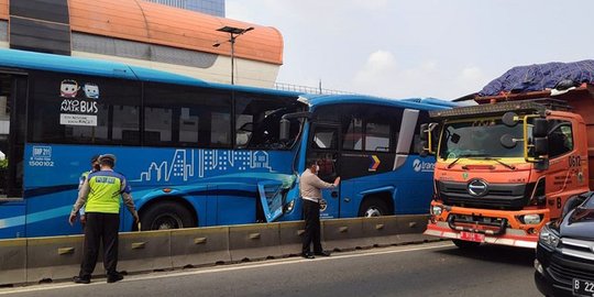 Biaya Berobat Korban Kecelakaan Transjakarta Dibebankan ke Operator