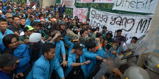 Pakar Hukum Sebut Pemerintah Lebih Takut Buruh daripada Gerakan Mahasiswa