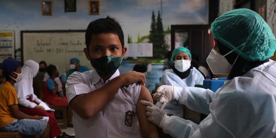 70 Juta Penduduk Indonesia Terima Vaksin Covid-19 Dosis Lengkap