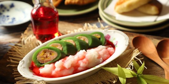7 Resep Pisang Ijo ala Rumahan yang Enak, Segar, dan Lembut