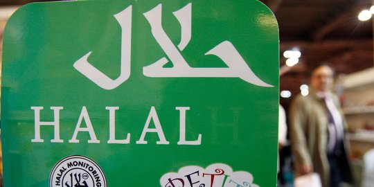 Jumlah Produk Bersertifikat Halal Indonesia Jauh Tertinggal dari Malaysia