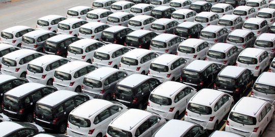 Mendag Lutfi Targetkan Indonesia Mampu Ekspor Mobil USD8 Miliar Tahun Ini