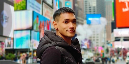 5 Potret Afgan Liburan di New York, Penampilannya Curi Perhatian