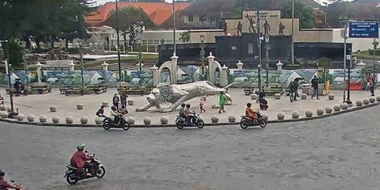 Yogyakarta Bongkar Pembatas Titik Nol Kilometer