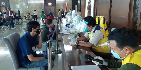 Anggota DPR Saran Pemerintah Batalkan Wajib Tes PCR Sebagai Syarat Naik Pesawat