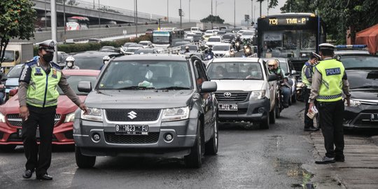 773 Kendaraan Ditindak di Hari Pertama Tilang Ganjil Genap di 13 Titik Jalan Jakarta