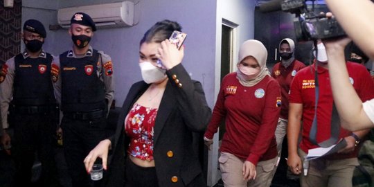 Langgar PPKM, Usaha Karaoke di Semarang Ditutup Polisi