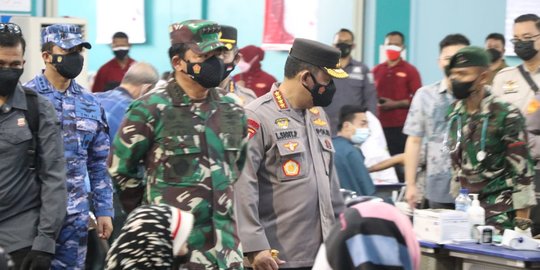 Panglima TNI dan Kapolri Kunjungi Aceh Tinjau Vaksinasi Covid-19