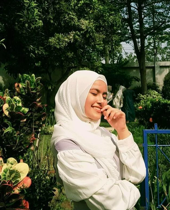 kini main di pintu berkah ini 4 potret jihan lida 2021 tampil dalam balutan hijab