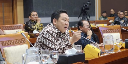 DPR Minta Vaksinasi Covid-19 Anak 6-11 Tahun Tidak Tunggu Tahun Depan