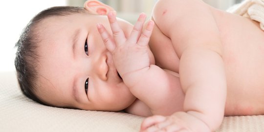 Bayi Baru Lahir Tidak Disarankan untuk Diberikan Minyak Telon
