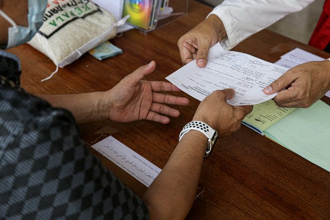 pembayaran zakat fitrah di masjid istiqlal