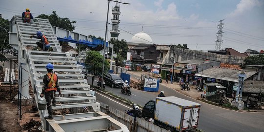 Pembangunan JPO di Jalan Kolonel Sugiono