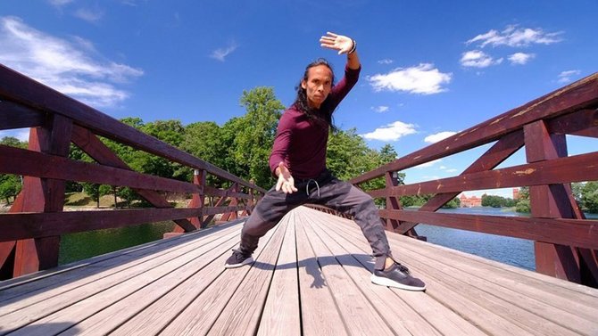 pengalaman yayan ruhian saat di inggris adu ilmu pencak silat dengan penggemar