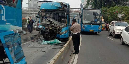 Buntut Tabrakan 2 Bus, Pengemudi Transjakarta Ditetapkan Tersangka