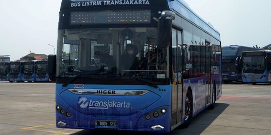 Jakarta PPKM Level 1, Jam Operasional Transjakarta Diperpanjang