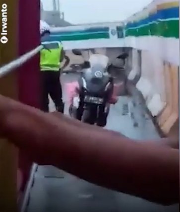 viral sopir truk kena tilang mau bayar denda ditolak polisi minta 1 karung bawang