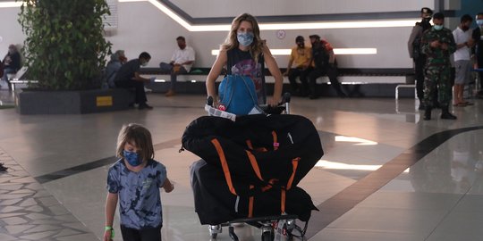 pangkas waktu karantina turis asing masuk ri menjadi 3 hari rev1