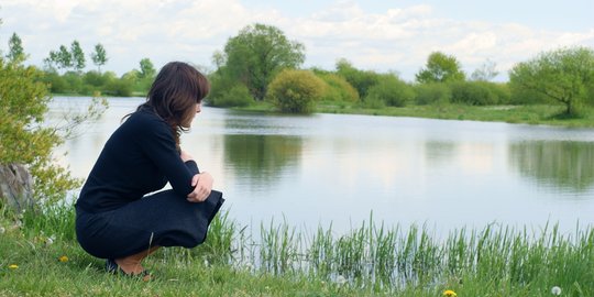Arti Introvert dan Ciri-Cirinya yang Menarik Diketahui, Apakah Anda Salah Satunya?