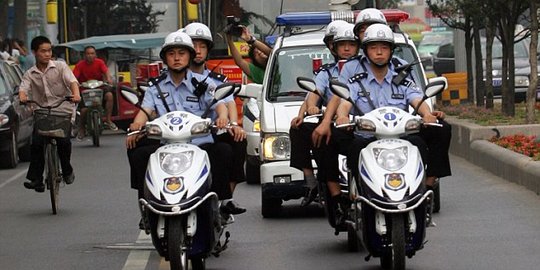 Pria China Ditahan Sembilan Hari karena Unggah Meme Diduga Menghina Polisi