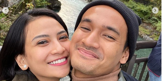 Ada di Pangkuan Istri Tom Liwafa, Begini Kondisi Terbaru Anak Vanessa Angel