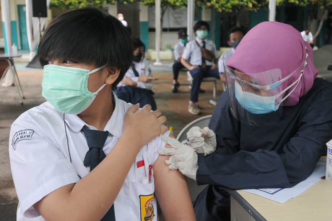 vaksinasi pelajar tangsel