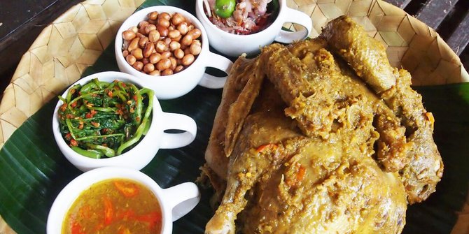 10 Makanan Enak di Bali yang Wajib Dicicipi, dari Ayam Betutu hingga Nasi Campur