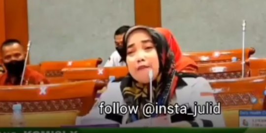 Video Guru Honorer Menangis Adukan Nasib di Hadapan Anggota DPR: Lihat Kami Pak